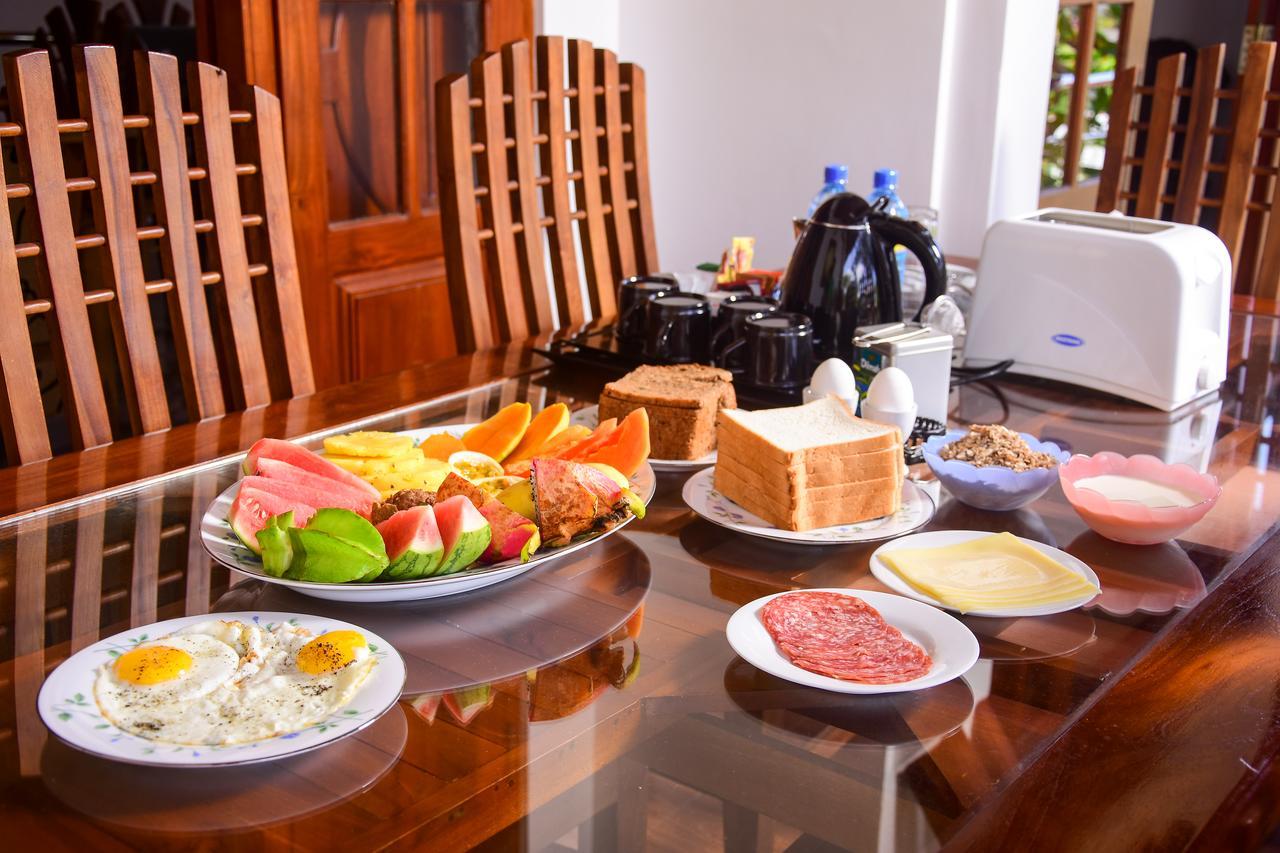 Channa Villa & Tours Bentota Buitenkant foto